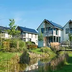 Βίλα Lakeside With Sauna Boussu-lez-Walcourt