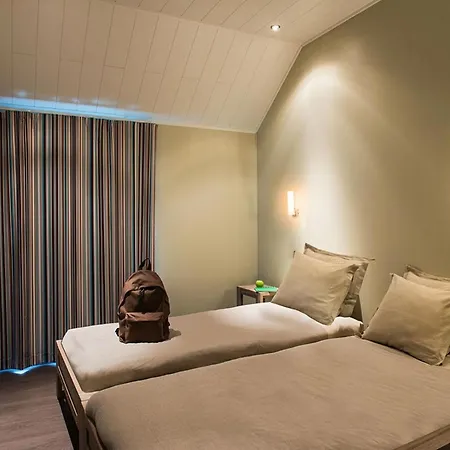 Villa Lakeside With Sauna *