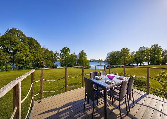 Lakeside With Sauna Villa *