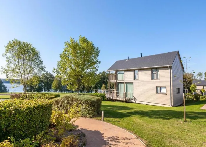 Lakeside With Sauna Villa